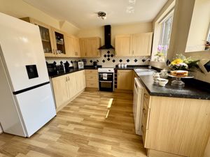 Kitchen- click for photo gallery